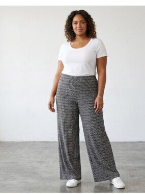 NWT French Laundry Wide Leg Stretchy Pants 2X Black Gray White Comfort (No iron)